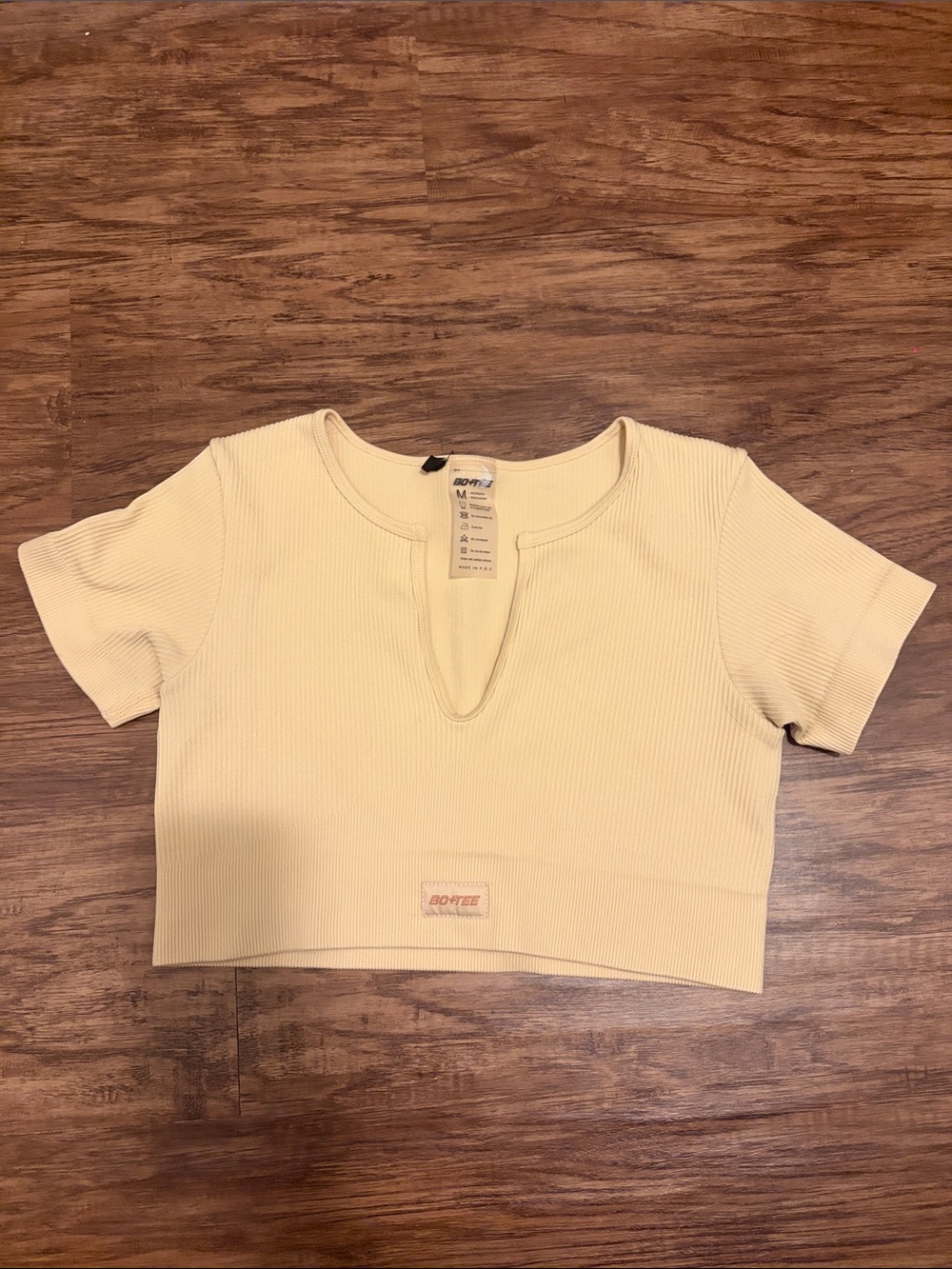 Bo+Tee nude cropped workout top/ sports bra shirt
